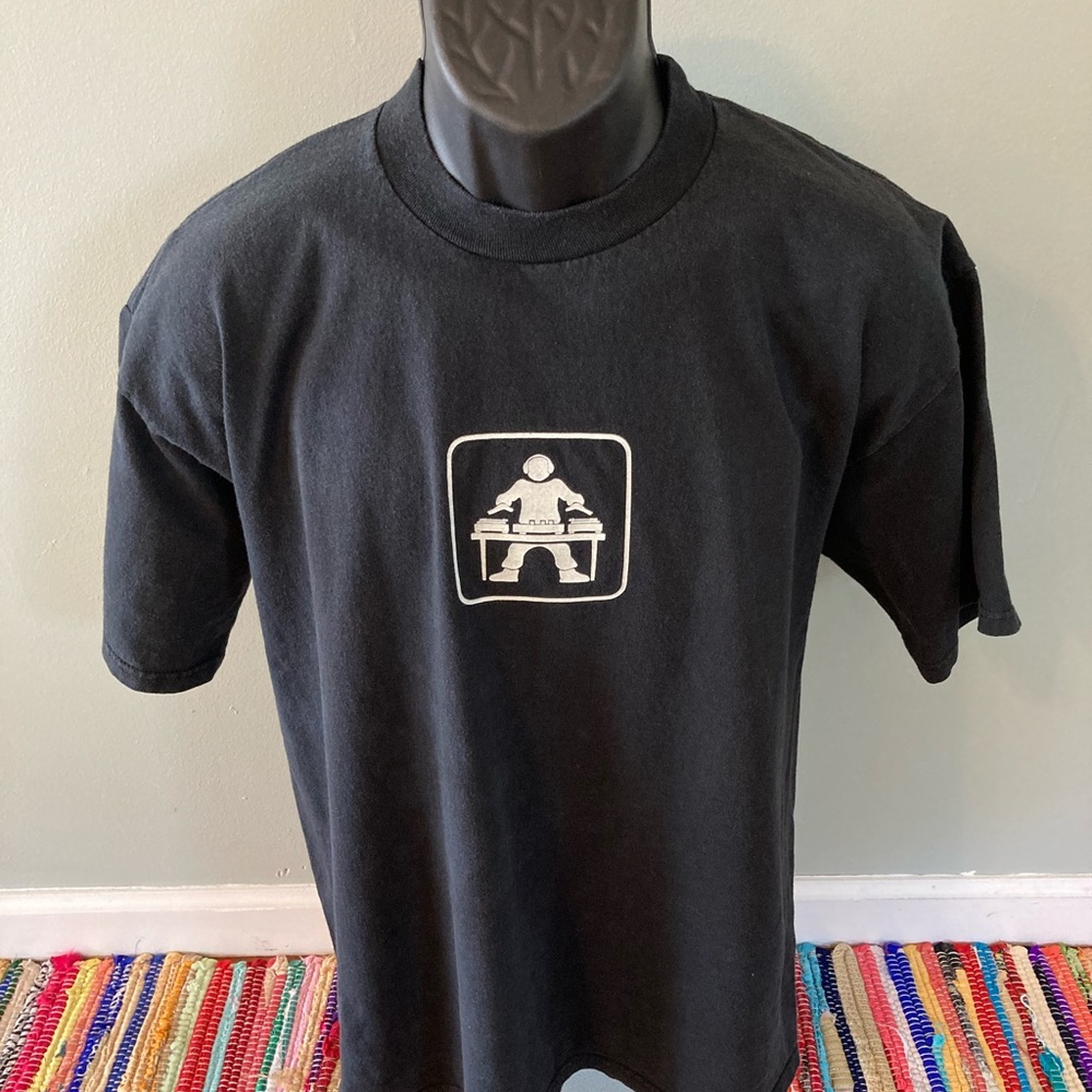 90s Glow In Dark DJ Turntable Shirt Black Large